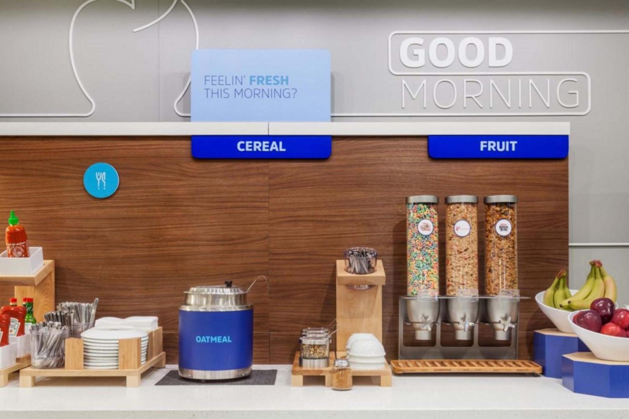 Holiday Inn Express Savannah Airport By Ihg Экстерьер фото