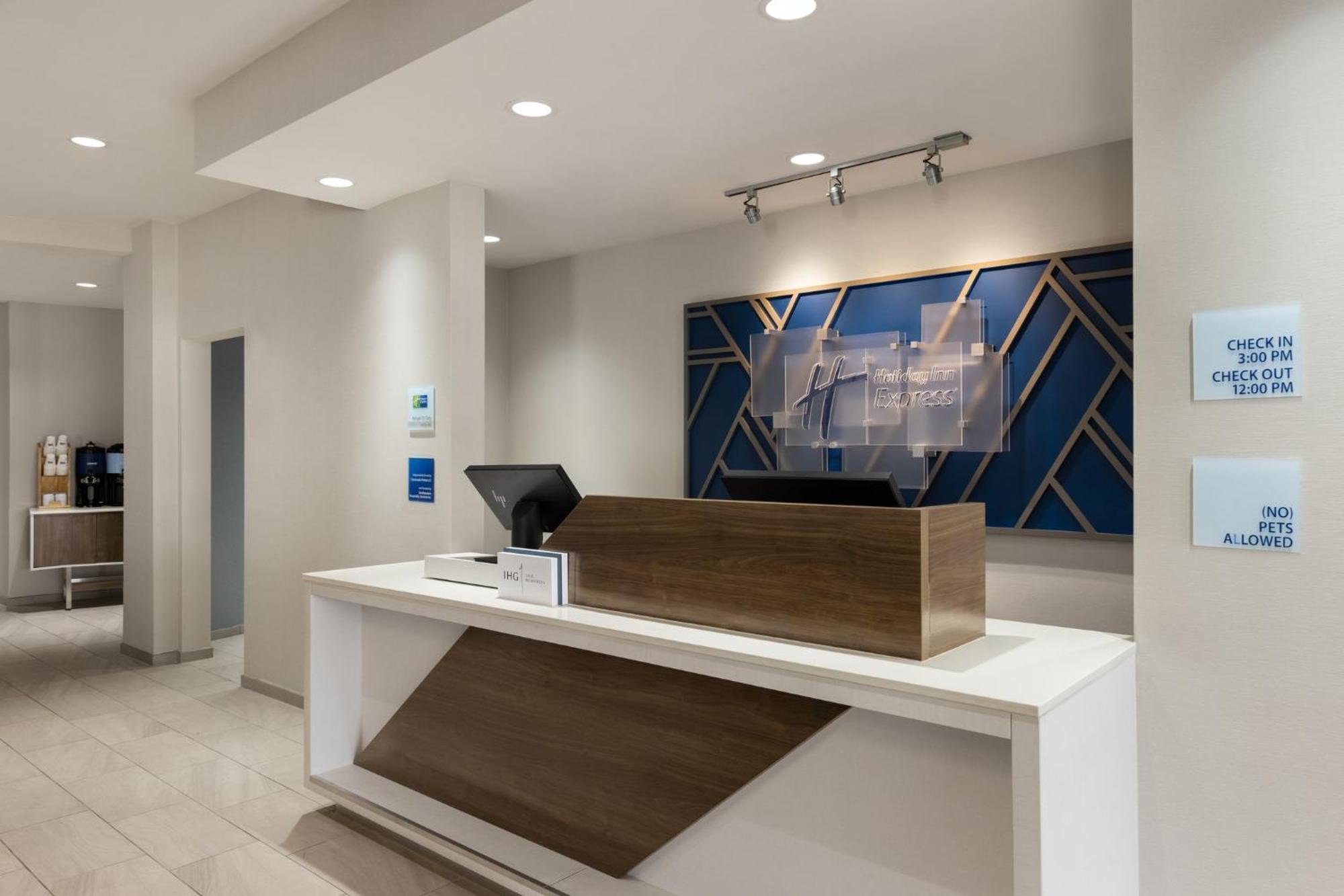 Holiday Inn Express Savannah Airport By Ihg Экстерьер фото